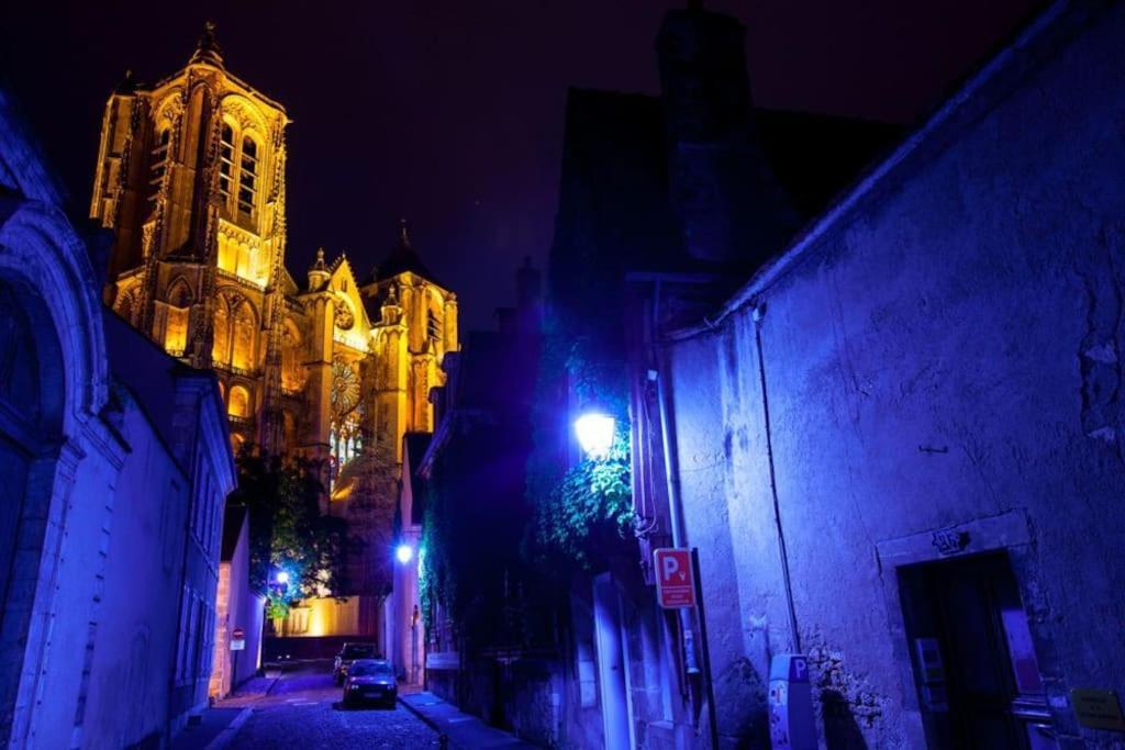 Апартаменты Le Baldaquin Quartier Cathedrale-Marais Бурж Экстерьер фото